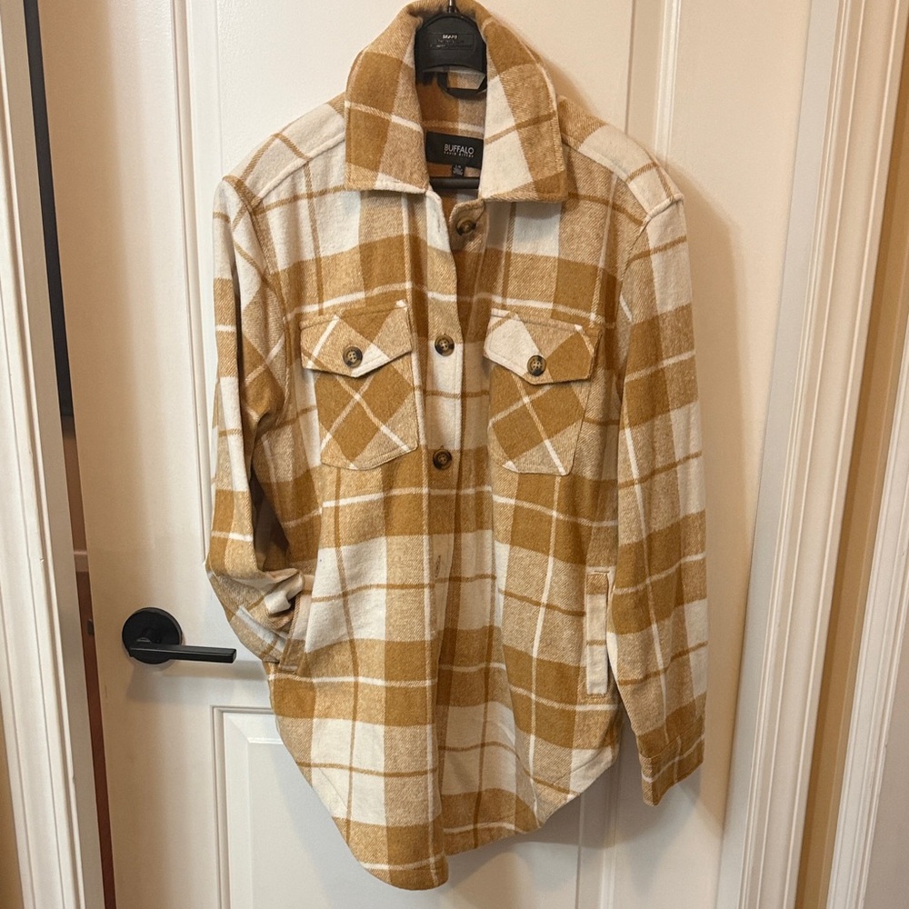 Plaid Tan and Cream Women's shaket